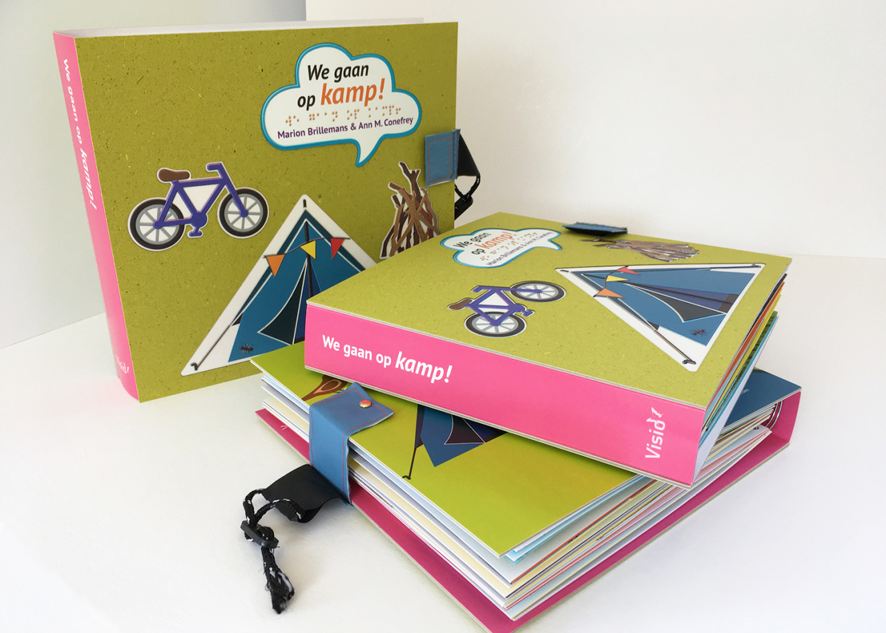 Stapel boeken 'We gaan op kamp’.